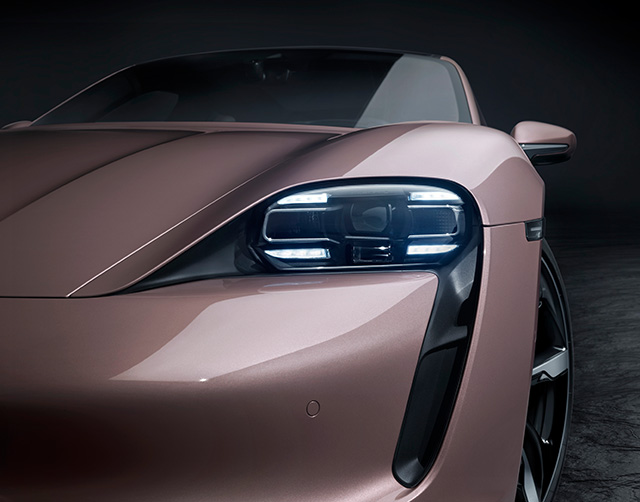 Elektroauto Porsche Taycan Höchstgeschwindigkeit bis 260 km/h mit Sicherheit