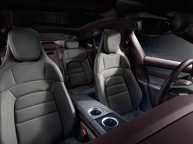 Elektroauto Porsche Taycan Höchstgeschwindigkeit bis 260 km/h mit Sicherheit